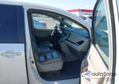 2016 Toyota Sienna Xle Premium 8 Passenger z USA, uszkodzony, nr VIN 5TDYK3DC7GS718137